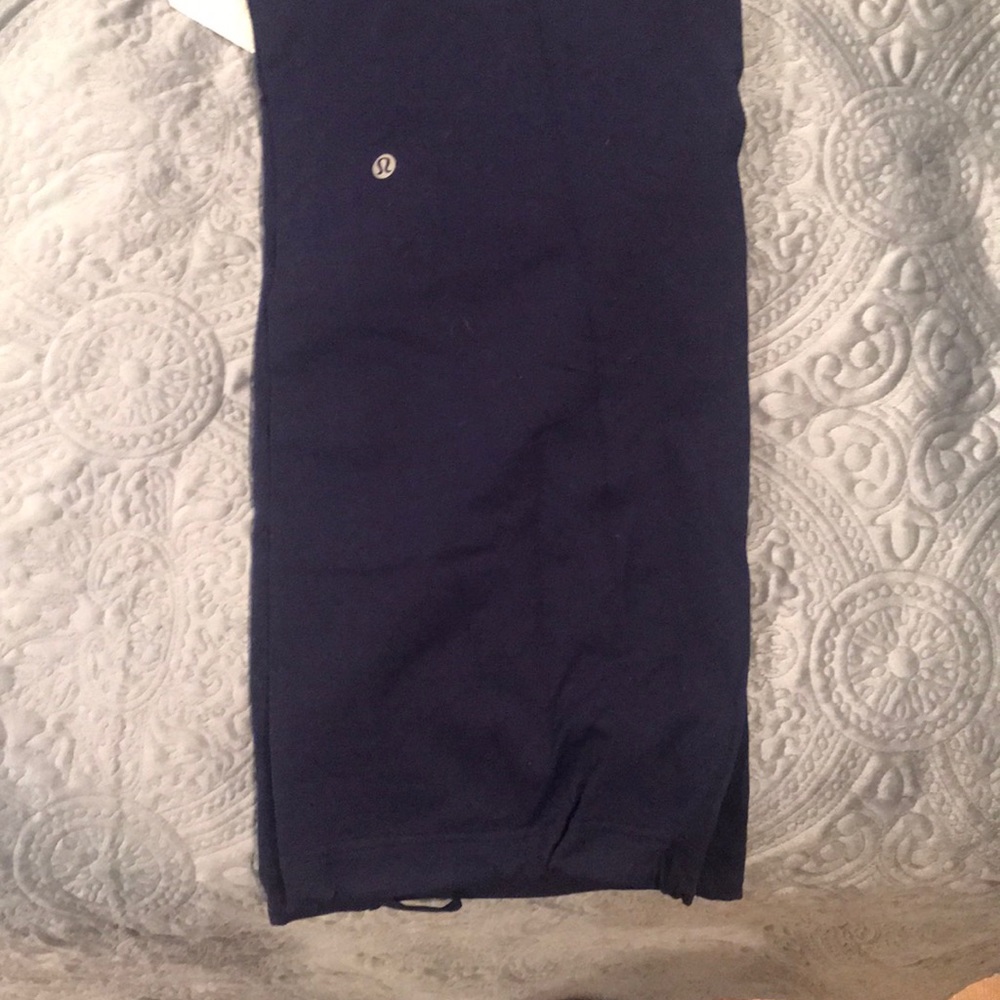 NWT lululemon pants - Picture 3 of 3